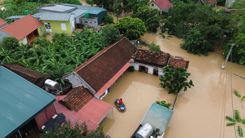 Hình ảnh hàng ngàn ngôi nhà ở Thanh Hóa ngập trong nước lũ - Ảnh 5.