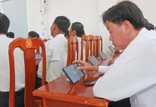 Cà Mau: Lần đầu tiên có Đảng bộ tổ chức đại hội 'không giấy'- Ảnh 3.