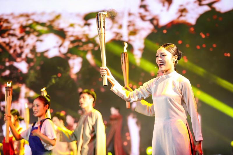 Công an TP.HCM họp mặt kỷ niệm 80 năm ngày truyền thống CAND - Ảnh 12.