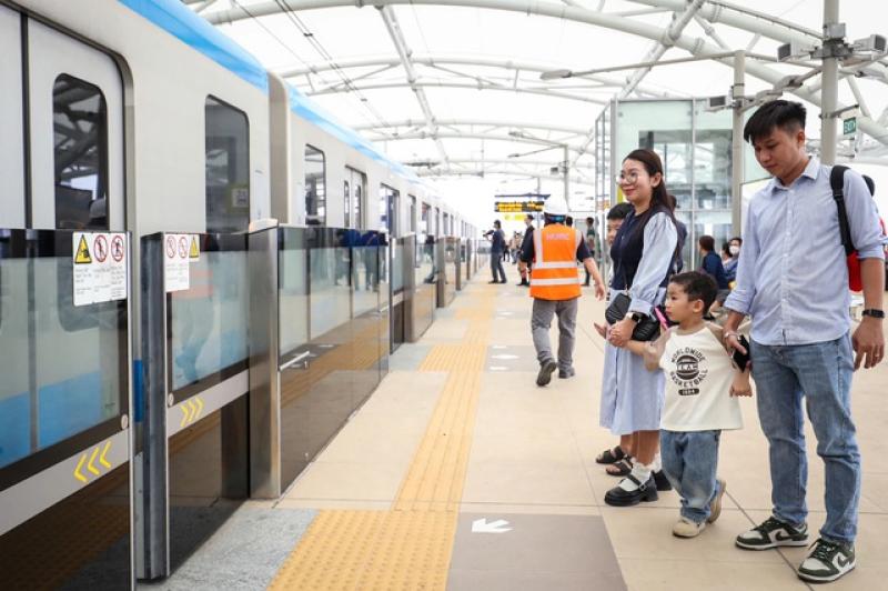 Biến metro thành điểm đến du lịch, thương mại- Ảnh 1. Biến metro thành điểm đến du lịch, thương mại- Ảnh 1.