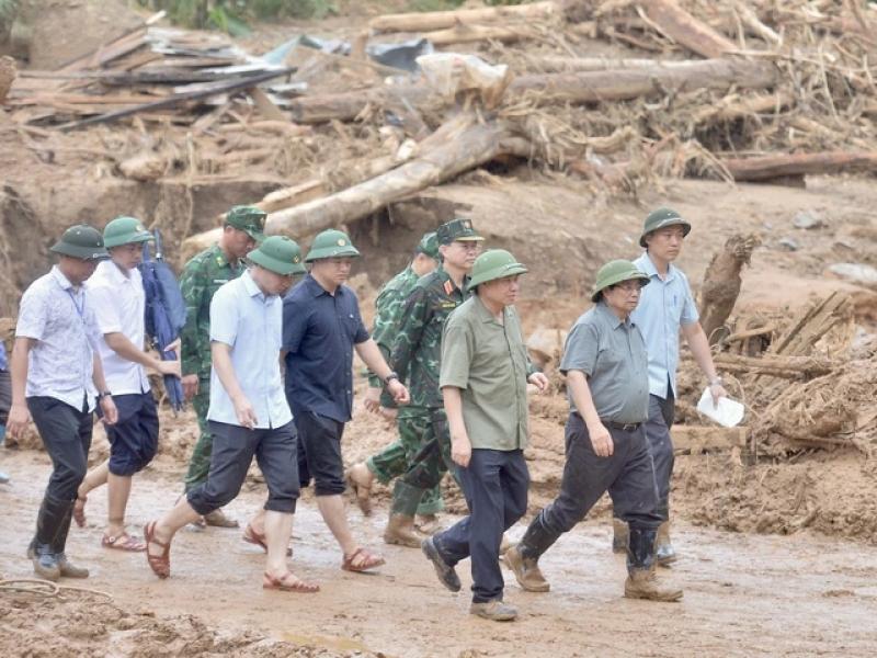Khắc phục nhanh nhất hậu quả mưa lũ - Ảnh 1.