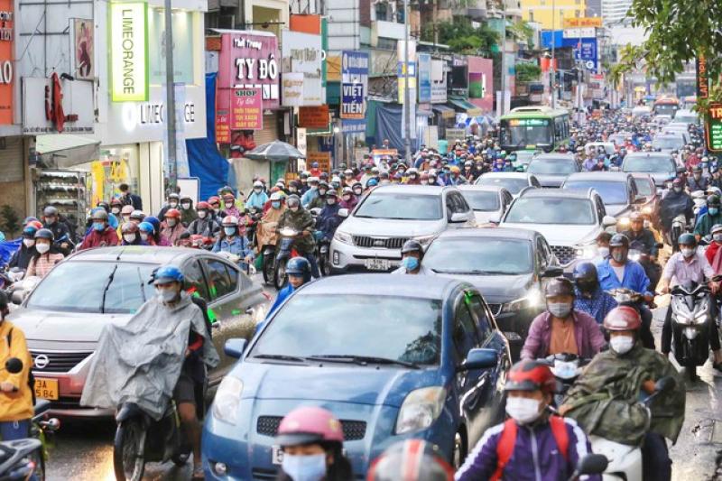 TP.HCM lên kế hoạch hạn chế xe xăng vào trung tâm- Ảnh 2.