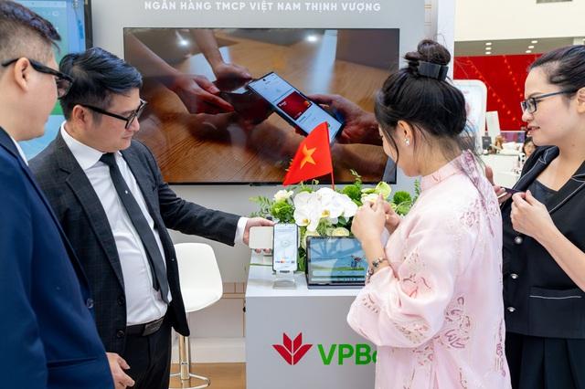 Thanh toán không chạm của VPBank: Điểm nhấn tiêu biểu trong ngành ngân hàng- Ảnh 2.
