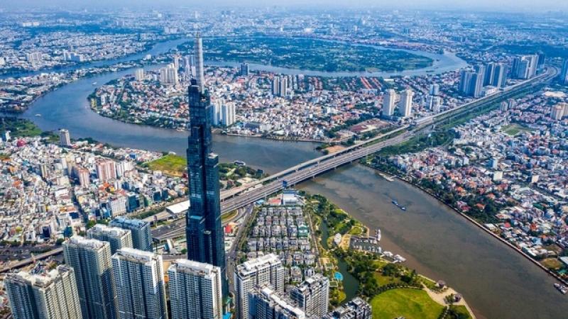 Chuyên gia góp ý để thu nhập bình quân người dân TP.HCM đạt 15.000 USD - Ảnh 1.