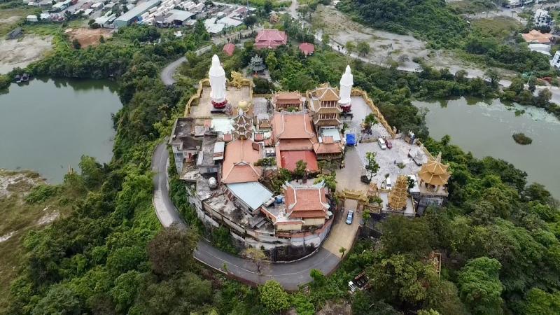 TP.HCM: Phường Đông Hòa có ngôi chùa cổ 413 năm tuổi nằm chót vót trên đỉnh núi - Ảnh 2.