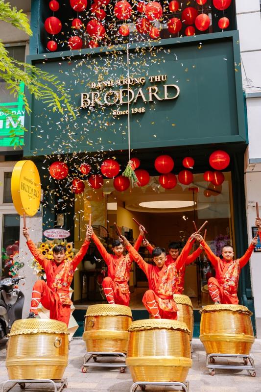 Brodard chính thức khai trương mùa bánh Trung thu 2025- Ảnh 5. Brodard chính thức khai trương mùa bánh Trung thu 2025- Ảnh 5.