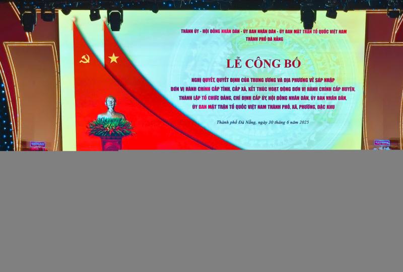 Chủ tịch UBND TP.Đà Nẵng: Khối lượng công việc tăng là cơ hội để cán bộ khẳngđịnhnănglực- Ảnh 3. Chủ tịch UBND TP.Đà Nẵng: Khối lượng công việc tăng là cơ hội để cán bộ khẳngđịnhnănglực- Ảnh 3.