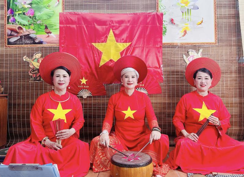Độc lạ chúc sinh nhật bằng… hát văn: Dân mạng hào hứng bình luận tên người thân - Ảnh 1.