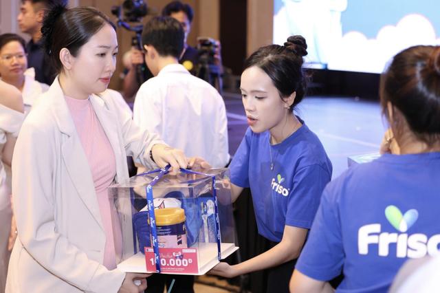 Hội thảo tiền sản AVAKids kết hợp Friso: 'Thai kỳ nhẹ nhàng - Con yêu vững vàng' - Ảnh 2.