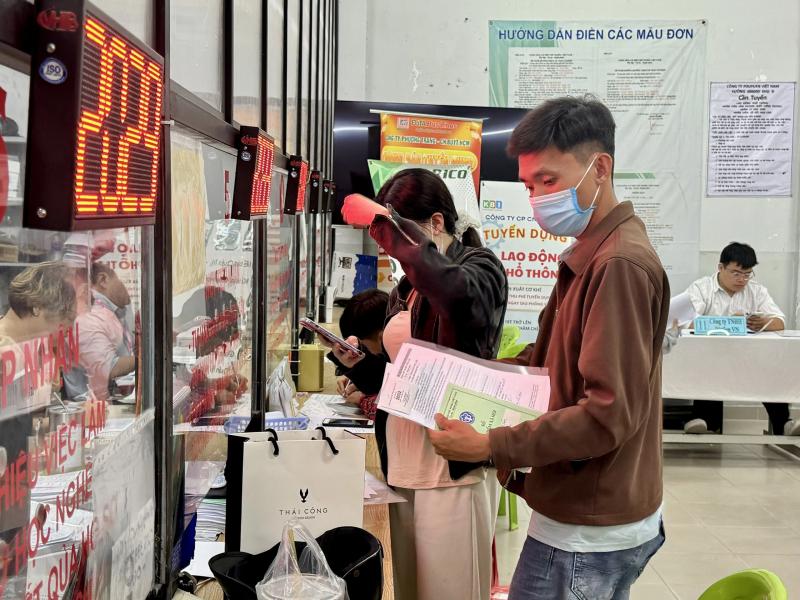 Hồ sơ hưởng trợ cấp thất nghiệp tại TP.HCM nhanh chóng và thuận tiện - Ảnh 3. Hồ sơ hưởng trợ cấp thất nghiệp tại TP.HCM nhanh chóng và thuận tiện - Ảnh 3.
