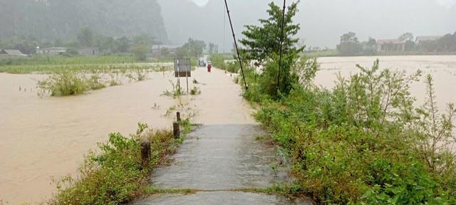 Bão số 6: Vùng núi Quảng Trị sạt lở nhiều nơi, lũ dâng - Ảnh 3.