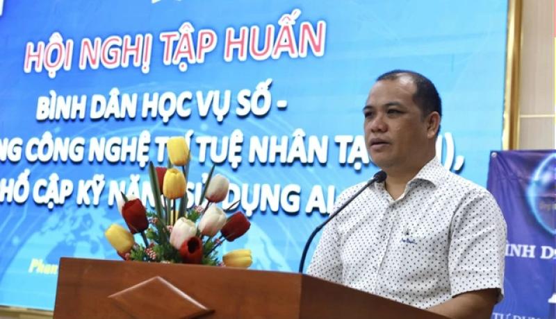 Lâm Đồng: Lớp học 'bình dân học vụ số AI' giúp cán bộ phường tăng tốc cải cách - Ảnh 2. Lâm Đồng: Lớp học 'bình dân học vụ số AI' giúp cán bộ phường tăng tốc cải cách - Ảnh 2.
