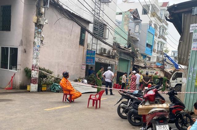 Nổ lớn lò hơi ép kính ở TPHCM- Ảnh 1. Nổ lớn lò hơi ép kính ở TPHCM- Ảnh 1.