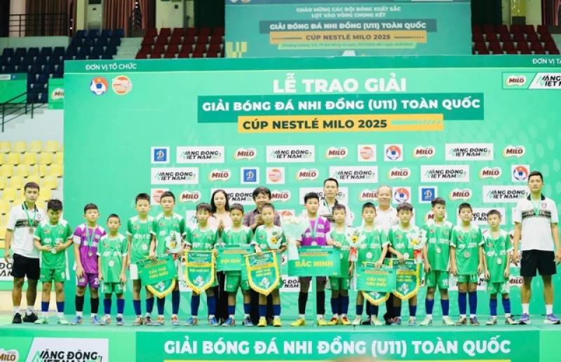 U.11 Hưng Yên vô địch giải bóng đá nhi đồng toàn quốc 2025- Ảnh 2. U.11 Hưng Yên vô địch giải bóng đá nhi đồng toàn quốc 2025- Ảnh 2.