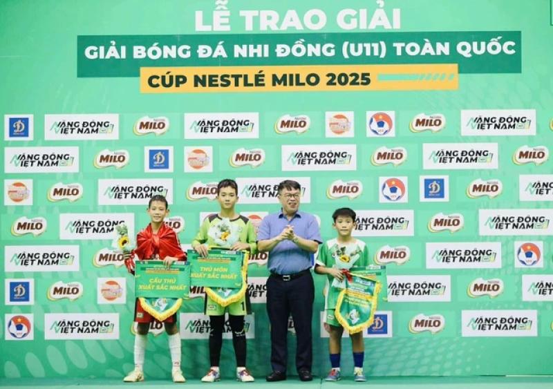 U.11 Hưng Yên vô địch giải bóng đá nhi đồng toàn quốc 2025- Ảnh 3. U.11 Hưng Yên vô địch giải bóng đá nhi đồng toàn quốc 2025- Ảnh 3.
