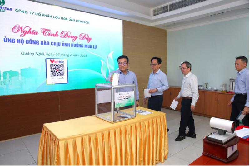 BSR ‘tím trần’ giữa phiên VN-Index lập đỉnh lịch sử - Ảnh 1. BSR ‘tím trần’ giữa phiên VN-Index lập đỉnh lịch sử - Ảnh 1.