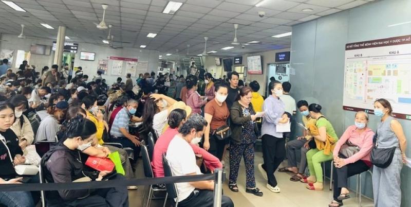 35 nhóm bệnh được chuyển thằng từ cấp khám chữa bệnh ban đầu đến cấp chuyên sâu - Ảnh 1.