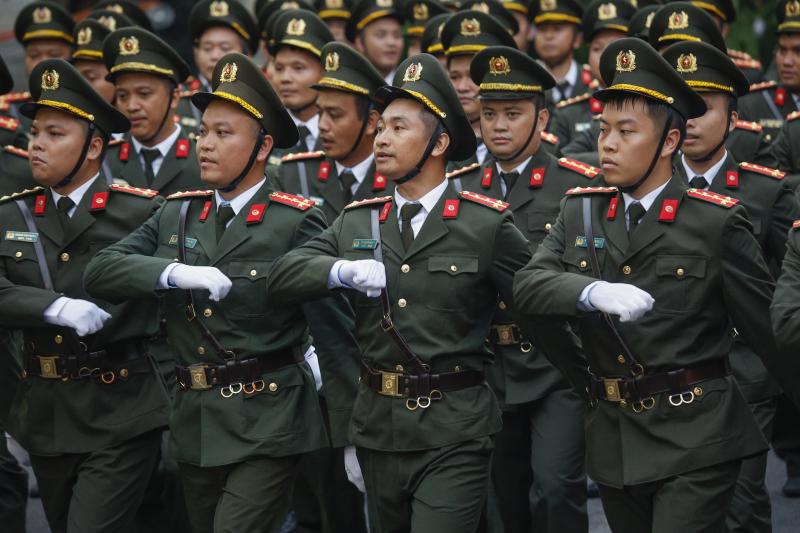 Hơn 2 . 000 Chiến sĩ công an Hà Nội diễu binh diễu hành trong Ngày hội bình yên - Ảnh 7.