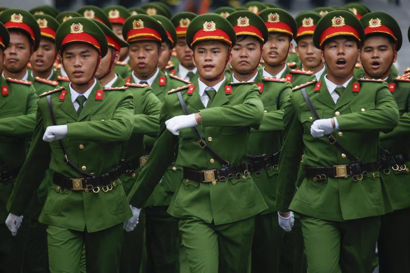 Hơn 2 . 000 Chiến sĩ công an Hà Nội diễu binh diễu hành trong Ngày hội bình yên - Ảnh 6.