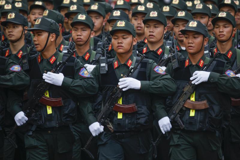 Hơn 2 . 000 Chiến sĩ công an Hà Nội diễu binh diễu hành trong Ngày hội bình yên - Ảnh 5.
