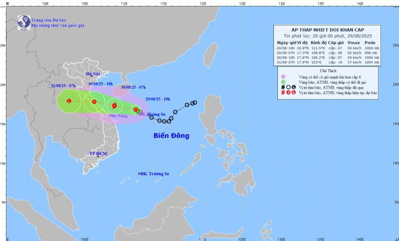 Sáng mai, bão cách Quảng trị chỉ 210 km
- Ảnh 1.
