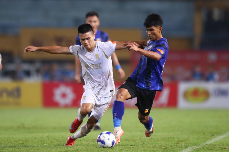 HAGL 'phiên bản 2K' trẻ nhất V-League gây sốc với sự lột xác ngoạn mục- Ảnh 2.