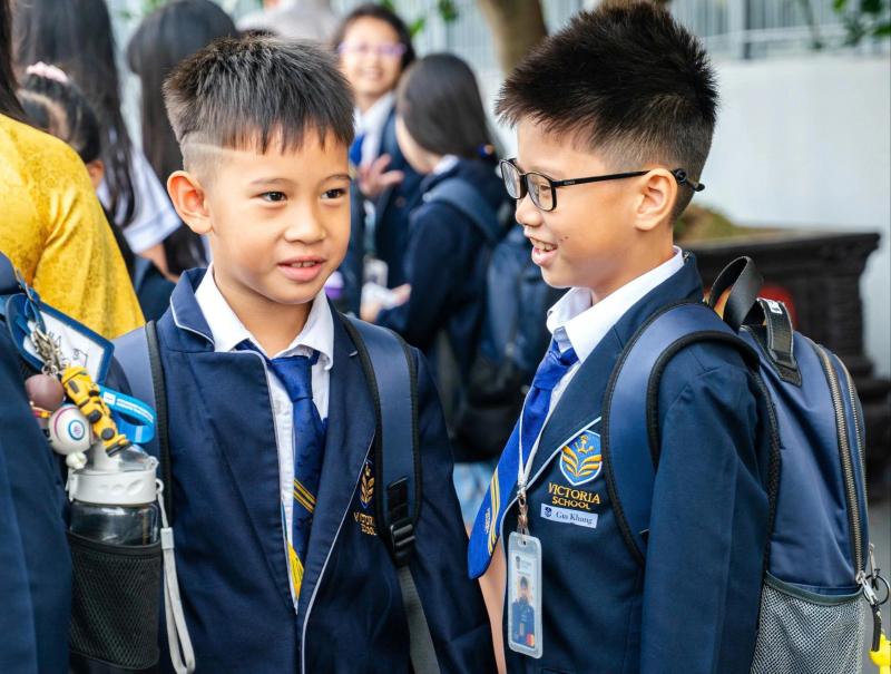 TP.HCM: Học sinh trường ngoài công lập háo hức tựu trường năm học mới - Ảnh 5.