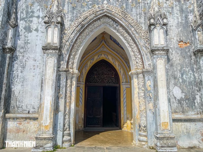 Nhà thờ Mằng Lăng hơn 120 năm tuổi: Nơi lưu giữ sách chữ quốc ngữ đầu tiên - Ảnh 8.