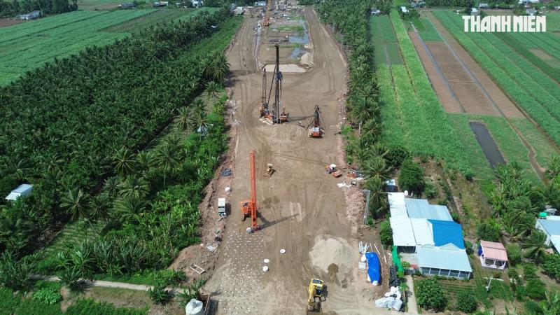 Ngưng cho xe qua cầu Đại Ngãi 2 để tiếp tục thi công - Ảnh 4.