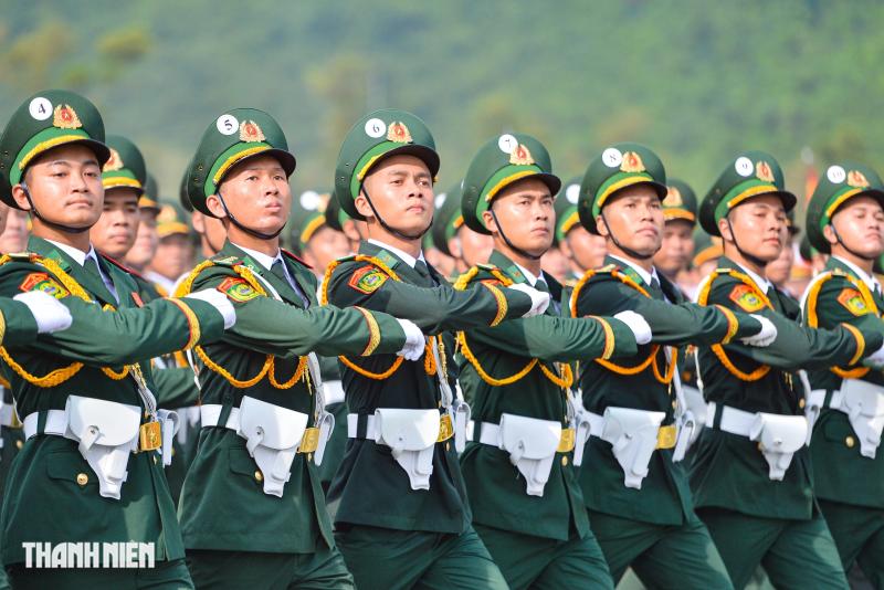 Toàn cảnh 16.000 chiến sĩ đội nắng tổng hợp luyện diễu binh Quốc khánh 2.9- Ảnh 8.