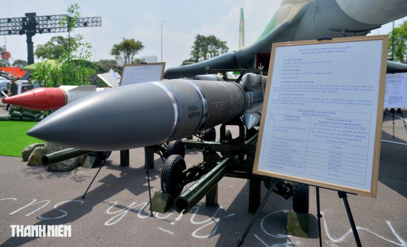 Hình ảnh 5 loại tên lửa hiện đại của tiêm kích Su30-MK2 lần đầu được công bố- Ảnh 3.