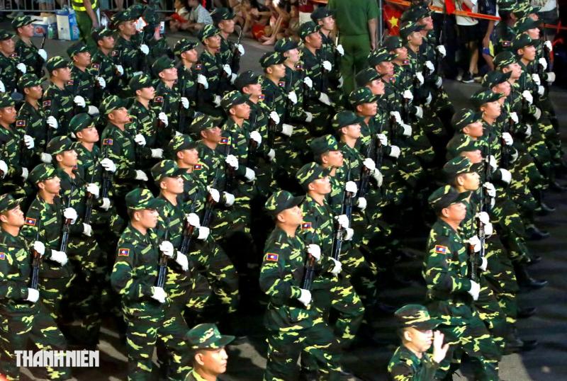 Quân nhân Nga , Lào , Campuchia tham gia diễu binh tại Quảng trường Ba Đình - Ảnh 19.
