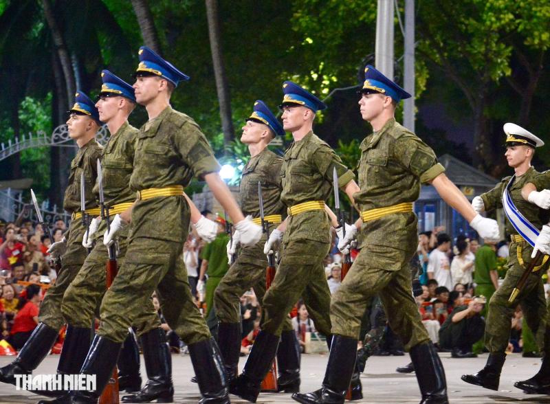 Quân nhân Nga , Lào , Campuchia tham gia diễu binh tại Quảng trường Ba Đình - Ảnh 5.