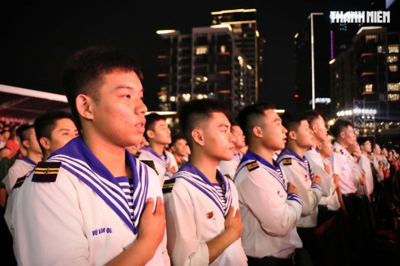 Tổng Bí thư Tô Lâm dự cầu truyền hình chính luận nghệ thuật Dưới cờ vinh quang- Ảnh 6. Tổng Bí thư Tô Lâm dự cầu truyền hình chính luận nghệ thuật Dưới cờ vinh quang- Ảnh 6.