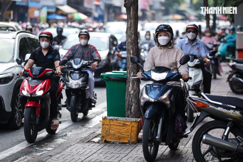 Xe kẹt cứng đường Bạch Đằng cửa ngõ sân bay Tân Sơn Nhất mỗi ngày - Ảnh 9.
