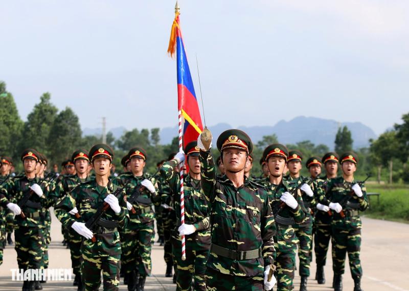 Khối trưởng quân đội Lào: 'Tình cảm người dân Việt Nam dành cho chúng tôi là vô giá’- Ảnh 12.