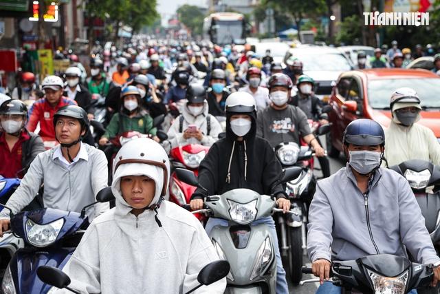 Dự báo những 'điểm nóng' kẹt xe tại TP.HCM lễ 2.9 người dân nên 'né' - Ảnh 1.