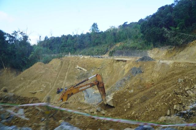 Chung dòng máu Lạc Hồng và hành trình xóa nhà tạm vùng cao Quảng Trị - Ảnh 9.