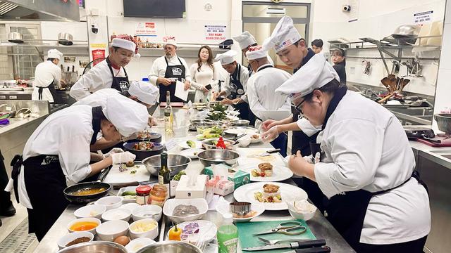 Không lo gánh nặng tài chính, sinh viên CĐ có thể được miễn 100% học phí - Ảnh 2.
