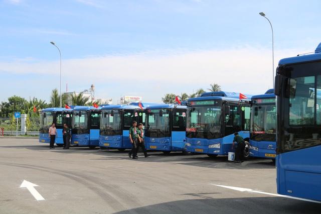 TP.HCM khai trương bến xe buýt gần 70 tỉ ở Hóc Môn- Ảnh 4.