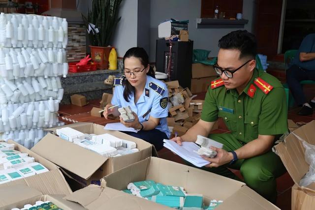 Không biết hàng giả, hàng nhái, người bán có bị phạt?- Ảnh 1.