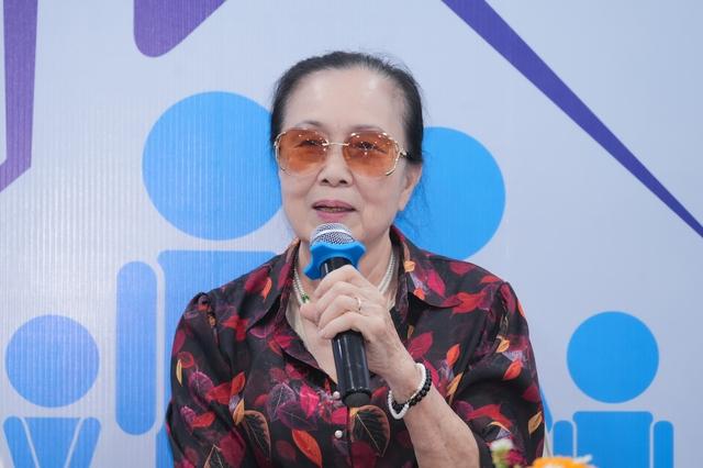 Đốt một ngọn nến, thắp sáng những cuộc đời: Tình yêu ở lại- Ảnh 2.