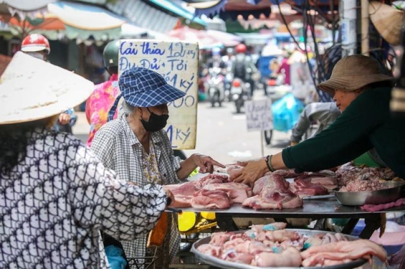 Gạo tăng 40%, thịt heo hơi tăng 60%,vì sao điều chỉnh tăng giảm trừ gia cảnh 20%? - Ảnh 1.