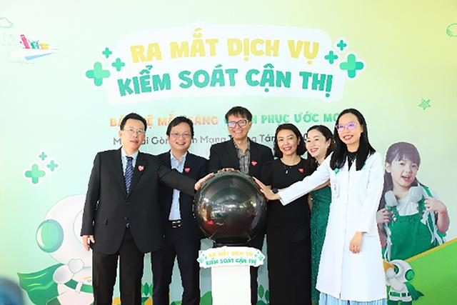 19 năm Mắt Sài Gòn Cách Mạng Tháng Tám đổi mới liên tục vì đôi mắt Việt - Ảnh 4.