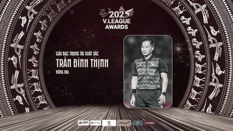 Còi đồng Mai Xuân Hùng thay đàn anh Trần Đình Thịnh thổi trận Siêu cúp quốc gia- Ảnh 4.