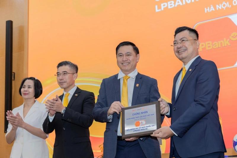 V-League thay logo, thưởng 5 tỉ đồng cho đội vô địch- Ảnh 2.