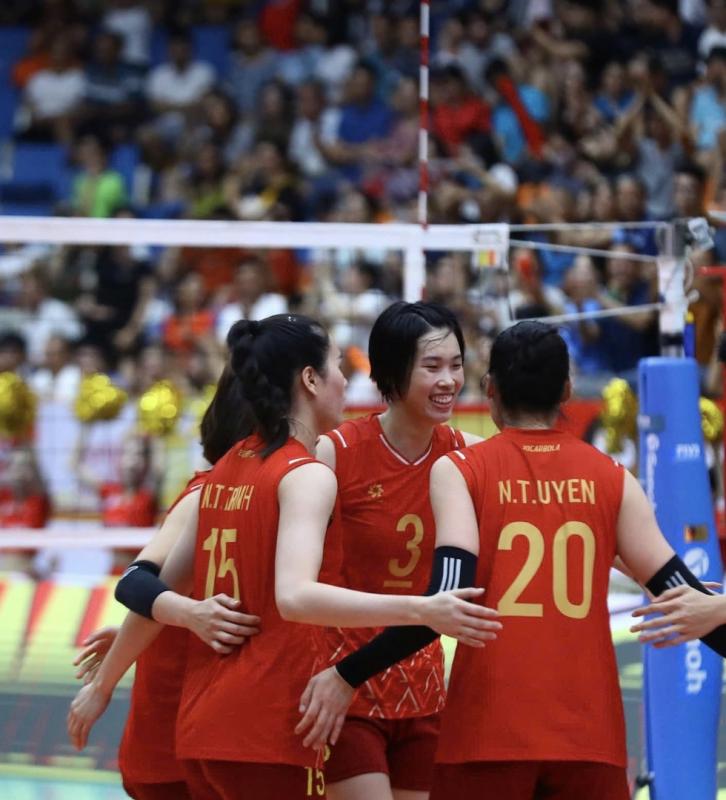Giải bóng chuyền nữ thế giới ‘trắng sóng’ tại Việt Nam, khán giả than thở: Xem trực tiếp ở đâu?- Ảnh 2.