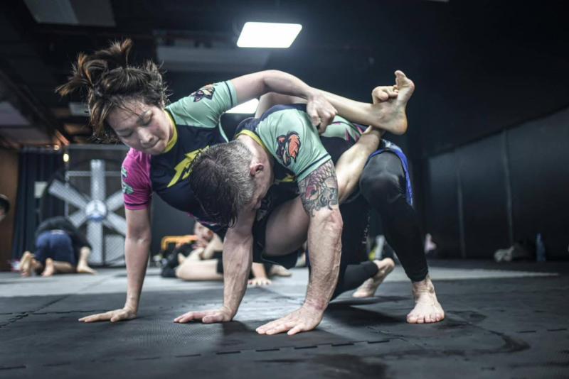 Cô gái MMA đang gây sốt tiết lộ lý do ‘động thủ’, khuyên chị em tự bảo vệ bản thân- Ảnh 2.