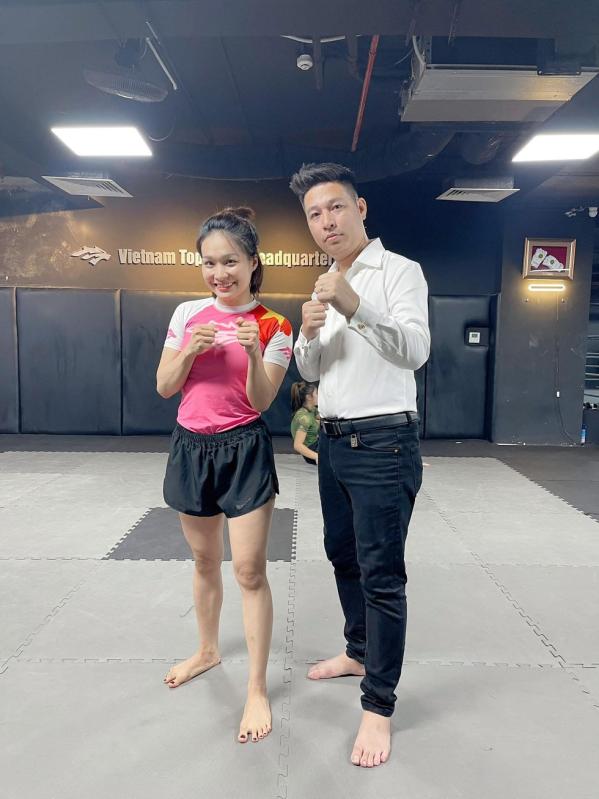 Cận cảnh ‘cô gái MMA’ gây bão mạng, học võ để đủ khả năng tự vệ
- Ảnh 1.
