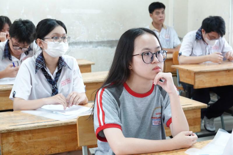 Trường ĐH Khoa học tự nhiên TP.HCM: Điểm chuẩn khoa học máy tính lên tới 29,92 điểm - Ảnh 1.